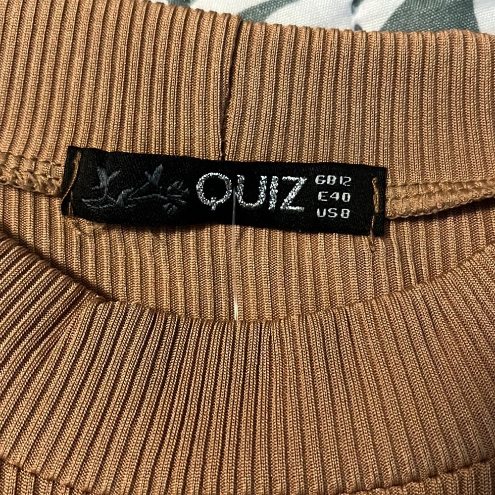 Quiz Camel Ribbed S/S Top - Picture 5 of 6